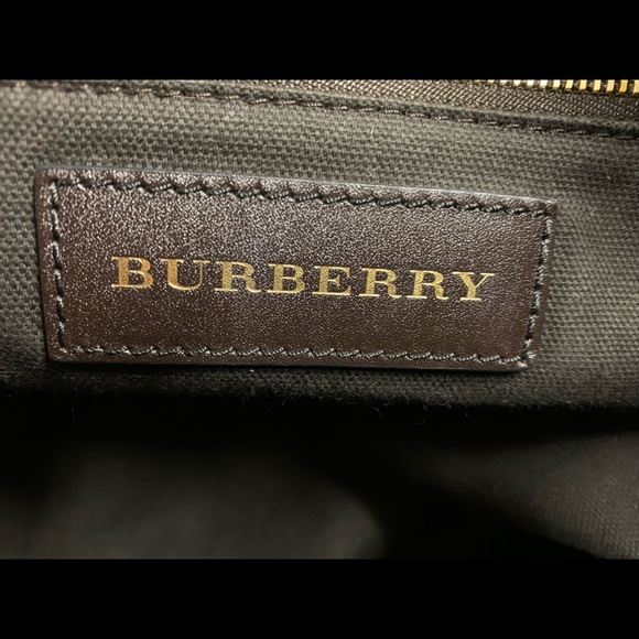 **SOLD**Authentic Burberry large tote bag - Picture 3 of 9